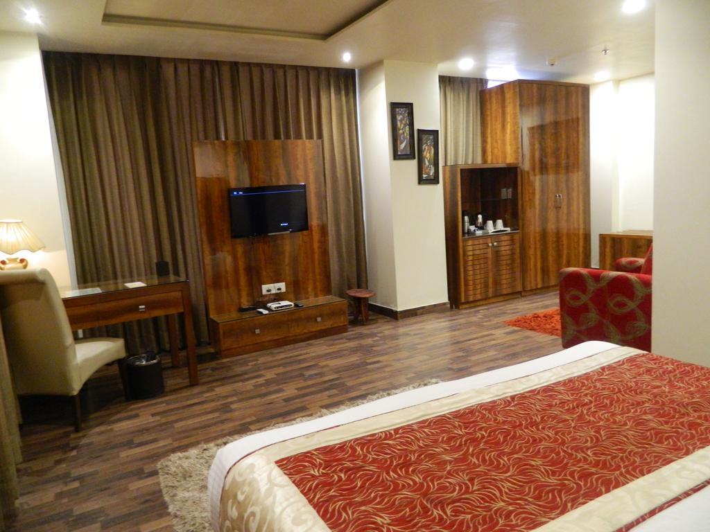 Hotel One Earth Avaas à Amritsar Extérieur photo